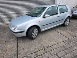 Silber Gebraucht 1999 VW Golf Limousine | 750 € (Superpreis)