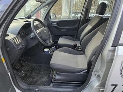 Grau Gebraucht 2005 Opel Meriva Van / Kleinbus | 550 € (Superpreis)