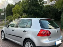 Silber Gebraucht 2004 VW Golf V Limousine | 4.599 € (Fairer Preis)