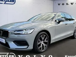 Grau Gebraucht 2024 Volvo V60 Core Kombi | 36.950 € (Superpreis)