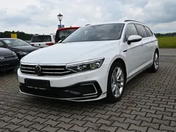 Weiß Gebraucht 2021 VW Passat GTE Kombi | 19.500 € (Guter Preis)