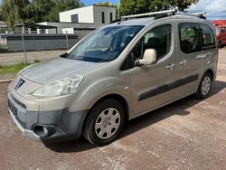 Gebraucht 2011 Peugeot Partner Tepee Tendance Van / Kleinbus | 3.900 € (Superpreis)