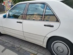 Weiß Gebraucht 1995 Mercedes S280 Limousine | 12.880 €