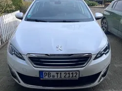 Weiß Gebraucht 2016 Peugeot 308 Active Kombi | 7.400 € (Guter Preis)