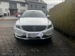 Weiß Gebraucht 2013 Volvo XC60 Summum SUV | 12.000 € (Guter Preis)