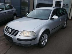 Silber Gebraucht 2004 VW Passat Kombi | 990 € (Superpreis)