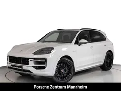 Weiss Gebraucht 2025 Porsche Cayenne SUV | 129.900 € (Teuer)