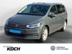 Delfingrau metallic Gebraucht 2024 VW Touran Highline Van / Kleinbus | 36.995 € (Etwas zu teuer)