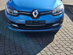 Blau Gebraucht 2015 Renault Mégane III LIMITED Limousine | 8.600 € (Etwas zu teuer)
