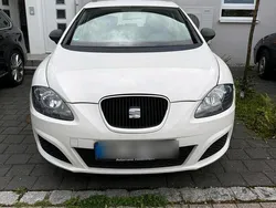 Weiß Gebraucht 2011 Seat Leon Kleinwagen | 4.100 €