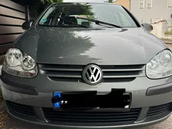 Grau Gebraucht 2005 VW Golf V Kleinwagen | 3.999 € (Fairer Preis)