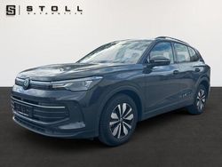Grau Gebraucht 2024 VW Tiguan Goal SUV | 36.990 €