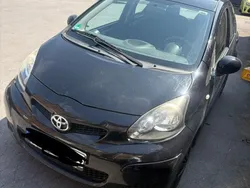 Schwarz Gebraucht 2010 Toyota Aygo Kleinwagen | 2.000 € (Guter Preis)