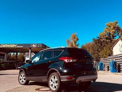Schwarz Gebraucht 2016 Ford Kuga Titanium SUV | 10.800 € (Etwas zu teuer)