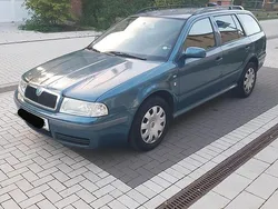 Blau Gebraucht 2003 Skoda Octavia Kombi | 1.250 € (Guter Preis)