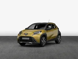 Cardamon green / night sky bla Gebraucht 2022 Toyota Aygo Pulse Kleinwagen | 14.990 € (Fairer Preis)
