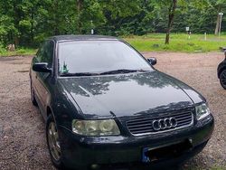 Schwarz Gebraucht 2000 Audi A3 Ambition Limousine | 1.500 € (Fairer Preis)