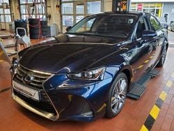 Blau Gebraucht 2019 Lexus IS300h Limousine | 24.490 € (Guter Preis)