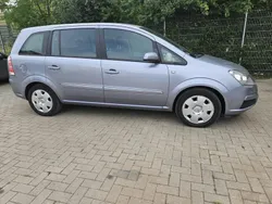 Silber Gebraucht 2005 Opel Zafira Van / Kleinbus | 5.500 € (Etwas zu teuer)