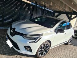 Weiß Gebraucht 2021 Renault Clio V Intens Kleinwagen | 14.900 € (Fairer Preis)