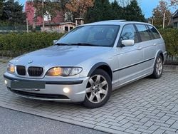 Silber Gebraucht 2003 BMW 320 Kombi | 1.950 € (Guter Preis)