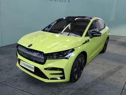 Grün Gebraucht 2023 Skoda Enyaq iV RS SUV | 42.849 € (Guter Preis)