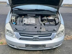 Grau Gebraucht 2007 Kia Carnival Van / Kleinbus | 700 € (Superpreis)