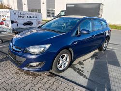 Blau Gebraucht 2015 Opel Astra Kombi | 4.499 € (Etwas zu teuer)