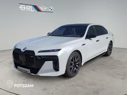 Weiß Gebraucht 2024 BMW M760e M Performance Limousine | 129.990 €