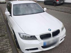 Weiß Gebraucht 2009 BMW 318 Sport Line Kombi | 5.850 € (Fairer Preis)