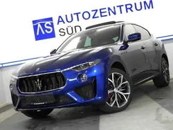 Blau Gebraucht 2021 Maserati Levante SUV | 69.990 € (Fairer Preis)