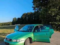 Grün Gebraucht 1999 Audi A4 Limousine | 2.999 € (Fairer Preis)