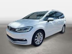 Weiß Gebraucht 2017 VW Touran Highline Van / Kleinbus | 24.989 € (Etwas zu teuer)