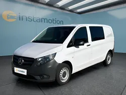 Weiß Gebraucht 2024 Mercedes Vito Van / Kleinbus | 45.949 €