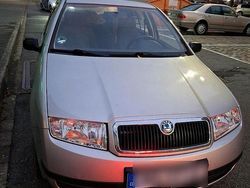 Silber Gebraucht 2004 Skoda Fabia Kleinwagen | 900 € (Guter Preis)