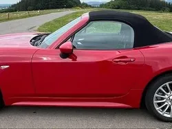 Rot Gebraucht 2018 Fiat 124 Spider Lusso Cabrio | 22.000 € (Teuer)