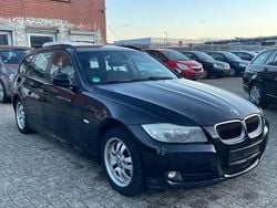 Schwarz Gebraucht 2011 BMW 318 Comfort Edition Kombi | 1.999 € (Guter Preis)