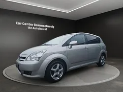 Grau Gebraucht 2005 Toyota Corolla Verso Edition Van / Kleinbus | 2.999 € (Fairer Preis)