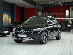 Mercedes GLA220
