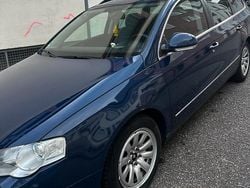 Blau Gebraucht 2009 VW Passat Kombi | 2.300 € (Guter Preis)