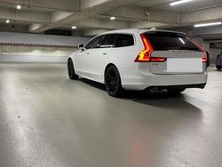 Weiß Gebraucht 2018 Volvo V90 Kombi | 20.499 € (Fairer Preis)