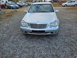 Brillantsilber metalliclack Gebraucht 2003 Mercedes C240 Limousine | 1.100 € (Guter Preis)