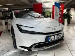 Platinumweiß perleffekt Gebraucht 2023 Toyota Prius Executive Kleinwagen | 38.550 € (Fairer Preis)