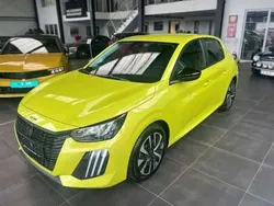 Gelb Gebraucht 2024 Peugeot 208 Active Kleinwagen | 16.401 € (Fairer Preis)