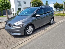 Grau Gebraucht 2017 VW Touran Highline Van / Kleinbus | 21.000 € (Guter Preis)