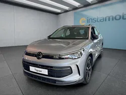 Silber Gebraucht 2025 VW Tiguan SUV | 37.849 € (Fairer Preis)