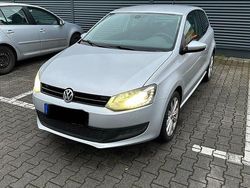 Silber Gebraucht 2012 VW Polo Highline Limousine | 9.000 € (Fairer Preis)