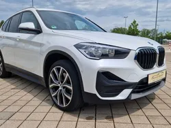 Weiß Gebraucht 2020 BMW X1 Advantage SUV | 23.990 € (Fairer Preis)