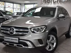 Mojavesilber (metallic) Gebraucht 2021 Mercedes GLC300e SUV | 34.980 € (Guter Preis)