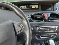 Schwarz Gebraucht 2011 Renault Scénic III Dynamique Van / Kleinbus | 5.900 € (Guter Preis)